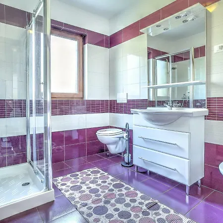 Ulika-1 By Interhome * Tar-Vabriga