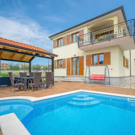 Ulika-1 By Interhome * Tar-Vabriga