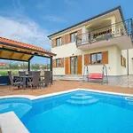 Ulika-1 By Interhome * Tar-Vabriga