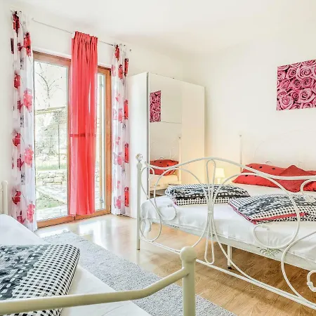 Ulika-1 By Interhome Tar-Vabriga