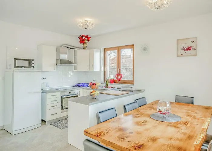 Appartement Ulika-1 By Interhome Tar-Vabriga