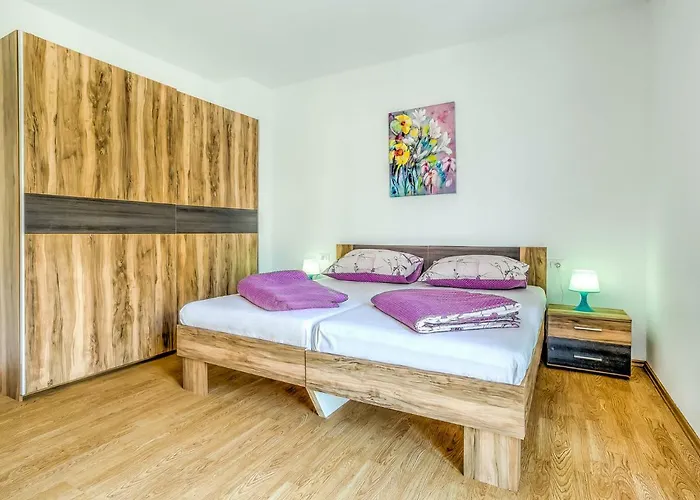 Ulika-1 By Interhome Apartment Tar-Vabriga